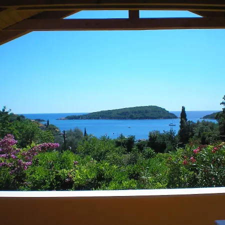 Luna Апартаменты *